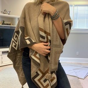 Sol Alpaca baby alpaca shawl